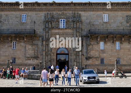 Eintritt zum Hostal dos Reis Católicos, dem Hotel Parador, Plaza del Obradoiro, Santiago de Compostela, Galicien, Nordwest-Spanien, Europa Stockfoto