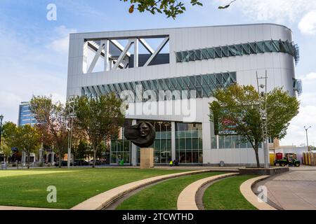 Baton Rouge, LA - 27. Oktober 2023: Famous River Center Branch Library in der Hauptstadt Louisiana Stockfoto