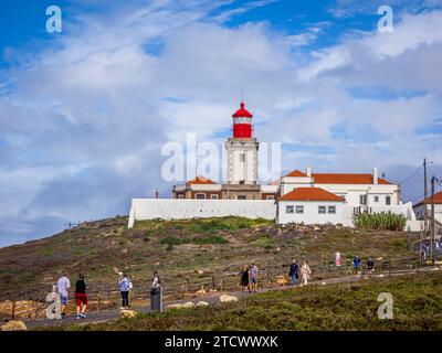 Der Leuchtturm von Cabo da Roca (Farol do Cabo da Roca) ist ein Leuchtturm am westlichsten Punkt des europäischen Kontinents in Sintra Portugal Stockfoto