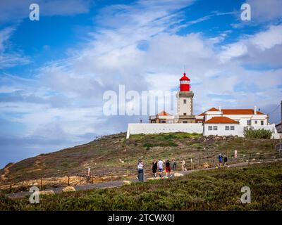 Der Leuchtturm von Cabo da Roca (Farol do Cabo da Roca) ist ein Leuchtturm am westlichsten Punkt des europäischen Kontinents in Sintra Portugal Stockfoto