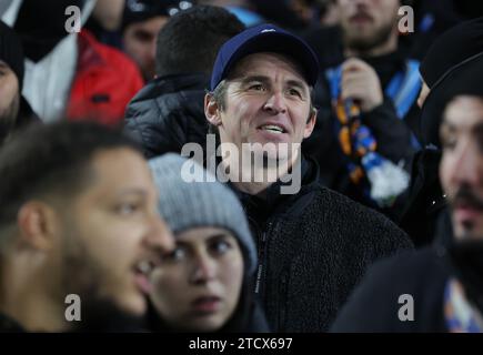 Brighton und Hove, Großbritannien. Dezember 2023. Joey Barton ist während des Spiels der UEFA Europa League im AMEX Stadion, Brighton und Hove auf der Tribüne zu sehen. Der Bildnachweis sollte lauten: Paul Terry/Sportimage Credit: Sportimage Ltd/Alamy Live News Stockfoto