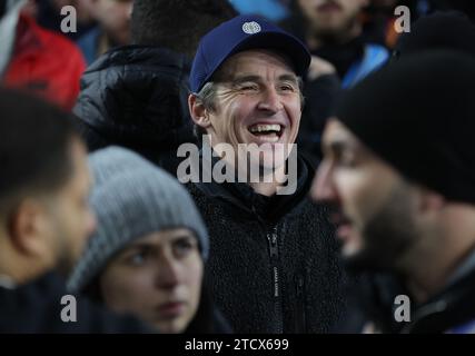 Brighton und Hove, Großbritannien. Dezember 2023. Joey Barton ist während des Spiels der UEFA Europa League im AMEX Stadion, Brighton und Hove auf der Tribüne zu sehen. Der Bildnachweis sollte lauten: Paul Terry/Sportimage Credit: Sportimage Ltd/Alamy Live News Stockfoto