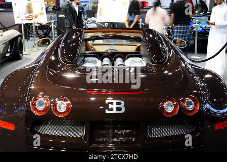 DUBAI, VAE - 16. NOVEMBER: Am 16. November 2019 ist der Sportwagen von The Veyron 6.4 Grand Sport Vitesse auf der Dubai Motor Show 2019 zu sehen Stockfoto