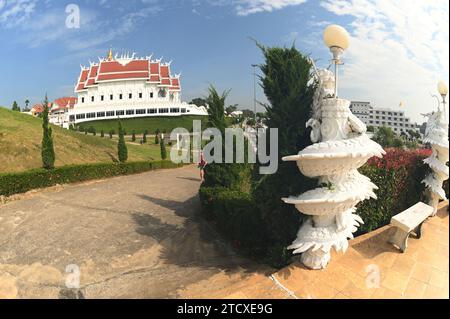 Szene des buddhistischen Chruchs im Tempel Wat Huay Pla Kang. Befindet sich in der Provinz Chiang Rai in Thailand. Stockfoto