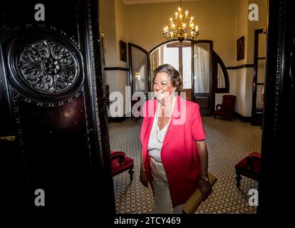 Valencia, 06.12.2015. Die amtierende Bürgermeisterin von Valencia und von der PP gewählte Stadträtin Rita Barberá hat beschlossen, den stadtrat zu verlassen, nachdem sie bei den Kommunalwahlen am 24. Mai nach 24 Jahren als erster Bürgermeister die absolute Mehrheit verloren hatte. Foto: Mikel Ponce ARCHDC. Quelle: Album / Archivo ABC / Mikel Ponce Stockfoto