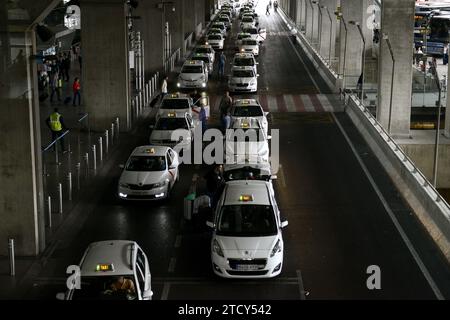 Madrid, 07.06.2017. Taxistand am Flughafen, nach Anwendung des neuen Uber-Tarifs. Foto: Maya Balanyá ARCHDC. Quelle: Album / Archivo ABC / Maya Balanya Stockfoto