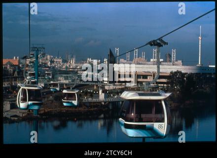 Sevilla, April 1992. Universal Exhibition of Sevilla 1992. Im Bild die Seilbahn. Quelle: Album/Archivo ABC Stockfoto