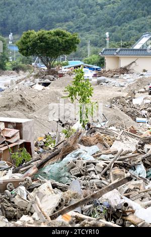 Die Landschaft des Dorfes wurde durch den Taifun Hinnamno beschädigt, der Gyeongju, Pohang, Korea im September 2022 traf Stockfoto