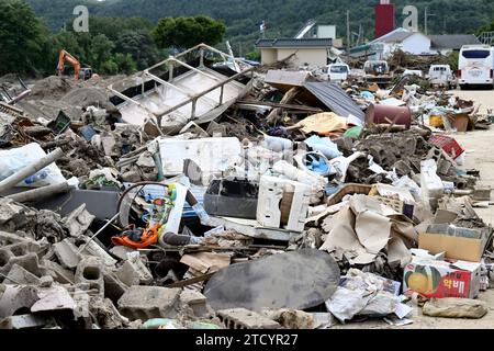 Die Landschaft des Dorfes wurde durch den Taifun Hinnamno beschädigt, der Gyeongju, Pohang, Korea im September 2022 traf Stockfoto