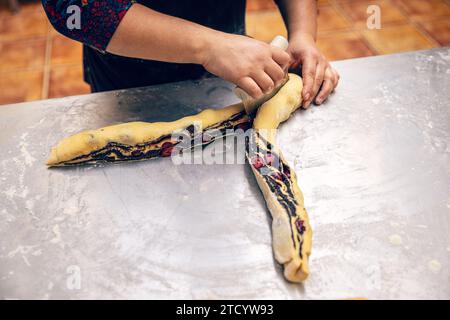 Food Bakery Konzept für süßes Brot für Mohnsamen Babka Stockfoto