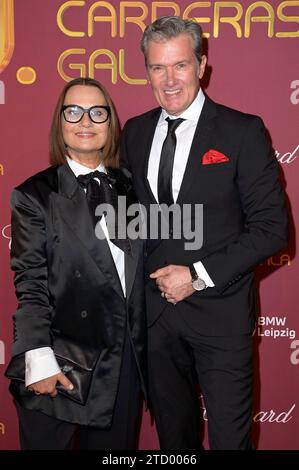 Jenny Jürgens und John Jürgens bei der 29. JosÃ Carreras Gala 2023 in der Medienstadt Leipzig. Leipzig, 14.12.2023 *** Jenny Jürgens und John Jürgens auf der 29 JosÃ Carreras Gala 2023 in der Medienstadt Leipzig Leipzig, 14 12 2023 Foto:XF.xKernx/xFuturexImagex carreras Gala 3282 Stockfoto