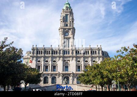 Monumentales Gebäude des Rathauses in Porto Stockfoto