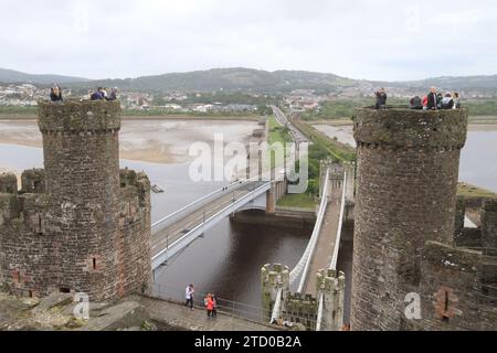 Conwy Castle, Thomas Telfords Hängebrücke, Conwy, Gwynedd, Nordwales, Großbritannien Stockfoto