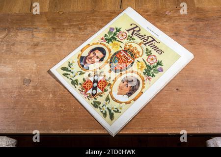 Die königliche Souvenir-Ausgabe 1981 des BBC Listings Magazins Radio Times anlässlich der Hochzeit von Prinz Charles und Lady Diana Spencer am 29. Juli desselben Jahres Stockfoto