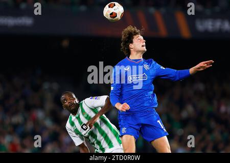 Sevilla, Spanien. Dezember 2023. Sam Lammers (14) von Rangers, die während des Spiels der UEFA Europa League zwischen Real Betis und Rangers im Estadio Benito Villamarin in Sevilla gesehen wurden. (Foto: Gonzales Photo - Andres Gongora). Quelle: Gonzales Photo/Alamy Live News Stockfoto