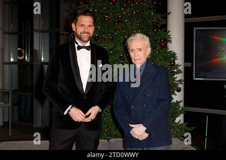 Matthias Killing und Jose Carreras bei der 29. JosÃ Carreras Gala 2023 in der Medienstadt Leipzig. Leipzig, 14.12.2023 *** Matthias Killing und Jose Carreras auf der 29 JosÃ Carreras Gala 2023 in der Medienstadt Leipzig Leipzig, 14 12 2023 Foto:XM.xKremerx/xFuturexImagex carreras Gala 3442 Stockfoto