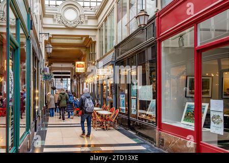 Passage Verdeau, eine überdachte Passage im 9. Arrondissement von Paris, Frankreich Stockfoto