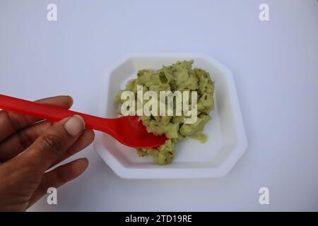 Upwas, Vrat Fastenfutter Khichu, beliebt in Gujarat. Indien. Indisches Upvas-Farali-Essen Stockfoto