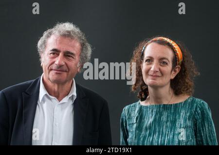 Philip David und Samanta Ellis Besuchen einen Fotoauftrag während des Edinburgh International Book Festival am 12. August 2017 in Edinburgh, Schottland. Stockfoto