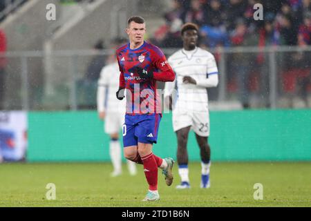 Vladyslav Kochergin aus Rakow Tschenstochau wurde während des Fußballspiels der UEFA Europa League 2023/2024 zwischen Rakow Tschenstochau und Atalanta im ArcelorMittal Park gesehen. Endpunktzahl: Rakow Czestochowa 0:4 Atalanta. Stockfoto