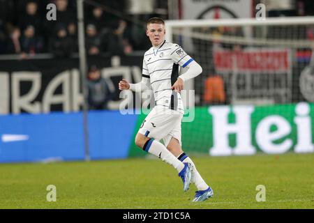 Emil Holm aus Atalanta wurde während des Fußballspiels der UEFA Europa League 2023/2024 zwischen Rakow Czestochowa und Atalanta im ArcelorMittal Park gesehen. Endpunktzahl: Rakow Czestochowa 0:4 Atalanta. (Foto: Grzegorz Wajda / SOPA Images/SIPA USA) Stockfoto