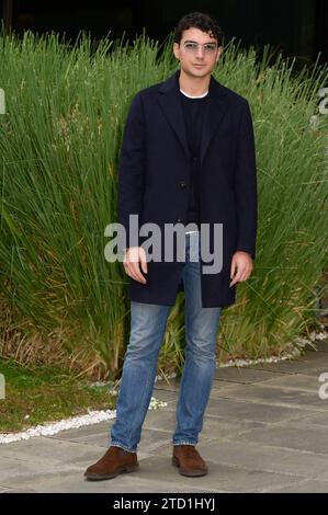 Giacomo Giorgio bei Photocall zur 3. Staffel der Rai TV-Serie DOC - Nelle tue mani / DOC - es liegt in deinen Händen in der Rai Zentrale Viale Mazzini. Rom, 15.12.2013 *** Giacomo Giorgio beim Fotobesuch für Staffel 3 der Rai-TV-Serie DOC Nelle tue mani DOC in Ihren Händen im Rai-Hauptsitz Viale Mazzini Rome, 15 12 2013 Foto:XA.XM.xTinghinox/xFuturexImagex doc 3203 Stockfoto