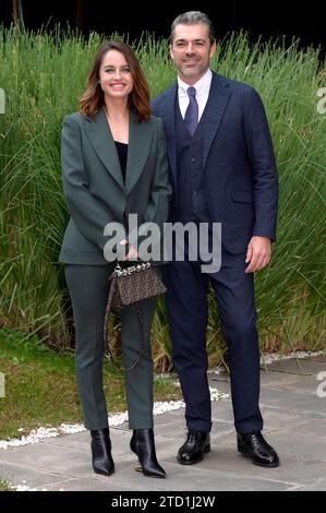 Matilde Gioli und Luca Argentero bei Photocall zur 3. Staffel der Rai TV-Serie DOC - Nelle tue mani / DOC - es liegt in deinen Händen in der Rai Zentrale Viale Mazzini. ROM, 15.12.2013 *** Matilde Gioli und Luca Argentero beim Fotobesuch für Staffel 3 der Rai TV-Serie DOC Nelle tue mani DOC liegt in Ihren Händen im Rai-Hauptsitz Viale Mazzini Rome, 15 12 2013 Foto:XA.XM.xTinghinox/xFuturexImagex doc 3242 Stockfoto