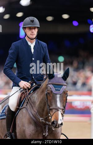 London, Großbritannien. Dezember 2023. Gregory Wathelet aus Belgien mit Quaker tritt bei den Champagne Taittinger Ivy Stakes auf der London International Horse Show am 15. Dezember 2023 im London Excel Centre, Großbritannien (Foto: Maxime David - MXIMD Pictures) an Stockfoto