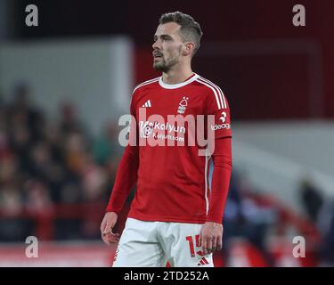 Harry Toffolo #15 von Nottingham Forest während des Premier League-Spiels Nottingham Forest gegen Tottenham Hotspur in City Ground, Nottingham, Vereinigtes Königreich, 15. Dezember 2023 (Foto: Gareth Evans/News Images) in Nottingham, Vereinigtes Königreich am 15. Dezember 2023. (Foto: Gareth Evans/News Images/SIPA USA) Stockfoto