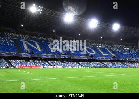 Allgemeiner Blick in das Diego Armando Maradona Stadium des SSC Napoli vor dem UEFA Champions League Spiel zwischen SSC Napoli und SC Braga im Stadio Dieg Stockfoto