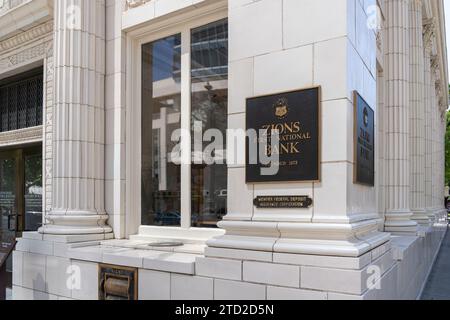 Nahaufnahme einer Metallplatte am Zions First National Bank Gebäude in Salt Lake City, USA Stockfoto