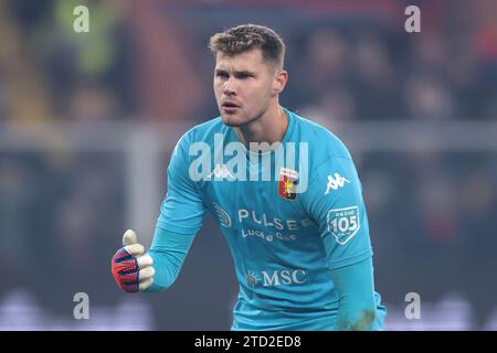 Genua, Italien, 15. Dezember 2023. Josep Martinez von Genua CFC reagiert während des Spiels der Serie A bei Luigi Ferraris in Genua. Der Bildnachweis sollte lauten: Jonathan Moscrop / Sportimage Stockfoto