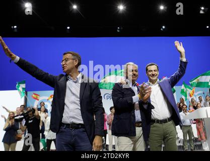 Sevilla, 20.05.2023. Der Kandidat der PP für den Bürgermeister von Sevilla, Jose Luis Sanz, nimmt an einer Kampagne mit dem Präsidenten der Volkspartei Alberto Nuñez Feijoo und dem Präsidenten der PP-A und der Junta de Andalucia, Juanma Moreno, im Auditorium Cartuja Center Teil. Foto: Raúl Doblado ARCHSEV. Quelle: Album / Archivo ABC / Raúl Doblado Stockfoto
