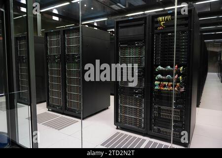 Barcelona, 29.03.2023. Allgemeine Ansicht des Supercomputers MareNostrum 4, installiert in der Kapelle Torre Girona. Foto: Pep Dalmau. ARCHDC. Quelle: Album / Archivo ABC / PEP Dalmau Stockfoto