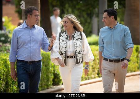 Granada, 05.06.2023. PP tritt mit Marifran Carazo, Juanma Moreno und Alberto Núñez Feijóo im Park Federico García Lorca auf. Foto: Antonio L. Juárez. Archsev. Quelle: Album / Archivo ABC / Antonio L Juarez Stockfoto