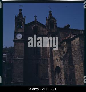 San Sebastián, 1968. Außenansicht der Kirche San Vicente Mártir, in der Altstadt. Quelle: Album/Archivo ABC Stockfoto