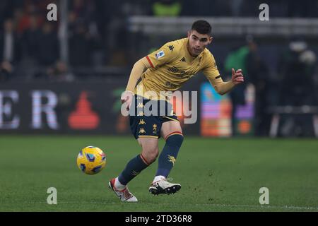 Genua, Italien, 15. Dezember 2023. Johan Vasquez von Genua CFC während des Spiels der Serie A bei Luigi Ferraris, Genua. Der Bildnachweis sollte lauten: Jonathan Moscrop / Sportimage Stockfoto