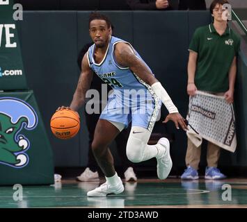 Kevin Cross (24) bringt den Ball während eines Basketballspiels für Männer in der Fogleman Arena in New Orleans, Louisiana, am Donnerstag, den 14. Dezember 2023. (Foto: Peter G. Forest/SIPA USA) Stockfoto