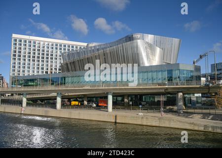 Radisson Blu Hotel and Congress Centre Waterfront, Klarabergsviadukten, Stockholm, Schweden Stockfoto