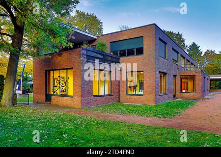 Esters House, entworfen von Ludwig Mies van der Rohe im Stil der klassischen Moderne, Kunstmuseum Krefeld, Nordrhein-Westfalen, Deutschland Stockfoto