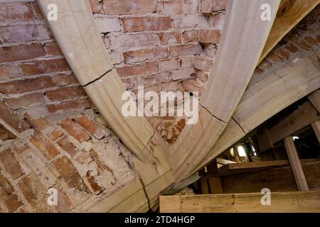 Schuetzkapelle, im Dresdner Residenzschloss hier befinden sich die Segmente für das Rippengewölbe, das in der Schuetzkapelle des Dresdner Schlosses wiederaufgebaut werden soll Stockfoto