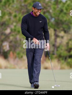 Orlando, USA. Dezember 2023. 15. Dezember 2023: Tiger Woods während der Pro-am beim PNC Championship-Golfturnier im Ritz-Carlton Golf Club in Orlando, Florida. Darren Lee/CSM Credit: CAL Sport Media/Alamy Live News Stockfoto