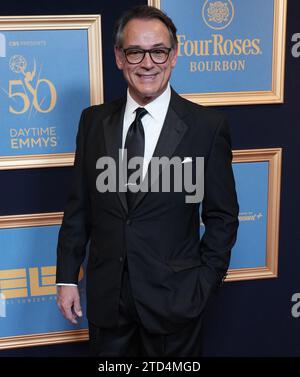 Jon Lindstrom kommt bei den 50. Jährlichen Daytime Emmy Awards, die am Freitag, den 15. Dezember 2023 im Westin Bonaventure Hotel in Los Angeles, KALIFORNIEN, stattfinden. (Foto: Sthanlee B. Mirador/SIPA USA) Stockfoto