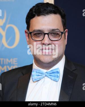 Gregori J. Martin kommt am Freitag, den 15. Dezember 2023, bei den 50. Jährlichen Daytime Emmy Awards im Westin Bonaventure Hotel in Los Angeles, KALIFORNIEN. (Foto: Sthanlee B. Mirador/SIPA USA) Stockfoto