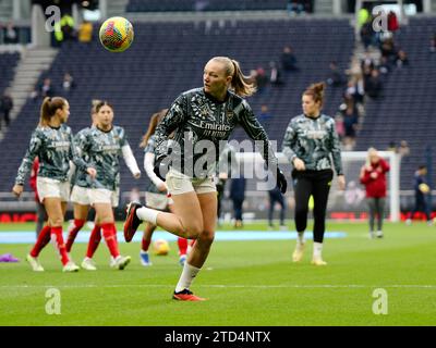 London, Großbritannien. Dezember 2023. London, England, 16. Dezember 2023: Frida Leonhardsen Maanum (12 Arsenal) während des Spiels der Barclays FA Womens Super League zwischen Tottenham Hotspur und Arsenal im Tottenham Hotspur Stadium in London. (Jay Patel/SPP) Credit: SPP Sport Press Photo. /Alamy Live News Stockfoto