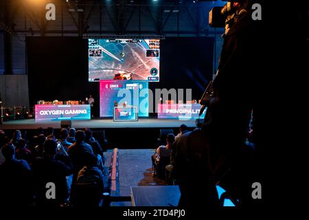 IFEMA, Madrid, Spanien. Dezember 2023. GAMERGY. Es ist ein Event für alle Fans von Videospielen, E-Sport und der Online-Welt. Rocket League Finale. Quelle: EnriquePSans/Alamy Live News Stockfoto