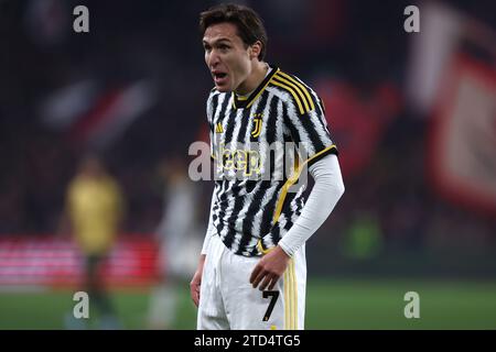 Genua, Italien. Dezember 2023. Federico Chiesa von Juventus FC sieht beim Fußball-Spiel der Serie A zwischen Genua FC und Juventus FC am 15. Dezember 2023 im Stadio Luigi Ferraris in Genova, Italien, an. Quelle: Marco Canoniero/Alamy Live News Stockfoto