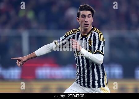 Genua, Italien. Dezember 2023. Fabio Miretti vom Juventus FC sieht beim Fußball-Spiel der Serie A zwischen Genua FC und Juventus FC am 15. Dezember 2023 im Stadio Luigi Ferraris in Genova, Italien, an. Quelle: Marco Canoniero/Alamy Live News Stockfoto