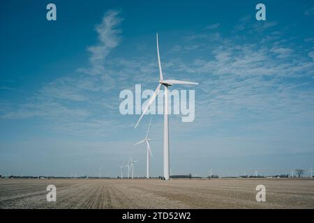 Windturbinen in einem Windpark in Michigans Daumengebiet, Tuscola County Stockfoto