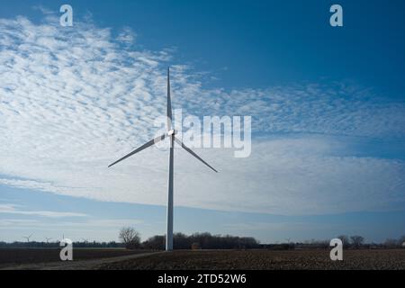 Windturbinen in einem Windpark in Michigans Daumengebiet, Tuscola County Stockfoto